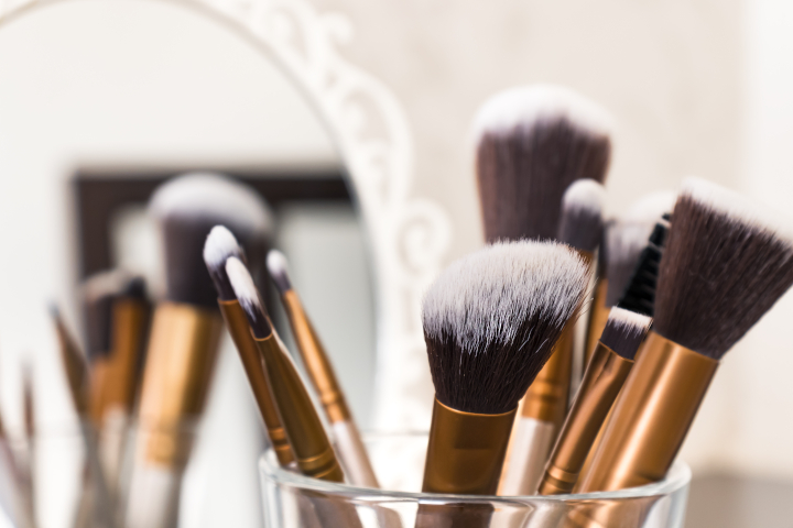 Comment nettoyer vos pinceaux de maquillage et vos autres outils beauté?